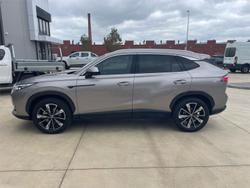 2025 MG HS Essence AS33 MY25 Cashmere Silver