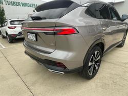 2025 MG HS Essence AS33 MY25 Cashmere Silver