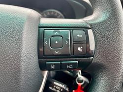 2023 Toyota Hilux SR Hi-Rider