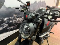 2021 DUCATI MONSTER 937 GREY GREY