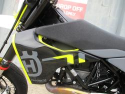 2023 HUSQVARNA 701 SUPERMOTO WHITE