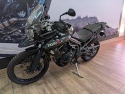 2016 Triumph TIGER 800 XCx LOW Black