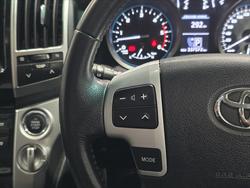 2013 Toyota Landcruiser VX