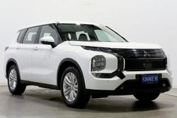 2023 Mitsubishi Outlander ES