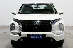 2023 Mitsubishi Outlander ES