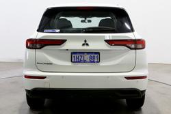 2023 Mitsubishi Outlander ES