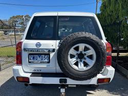 2011 Nissan Patrol ST GU 7 MY10 4X4 Dual Range White