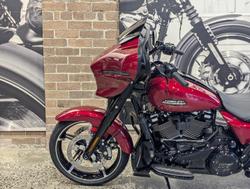 2025 Harley-Davidson Street Glide 117 (FLHX) Touring Red