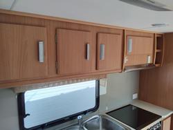 2013 Windsor 19.6Ft Couples Van Island Bed Separate Toilet And Shower