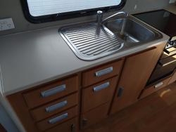 2013 Windsor 19.6Ft Couples Van Island Bed Separate Toilet And Shower