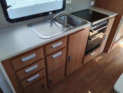 2013 Windsor 19.6Ft Couples Van Separate Toilet And Shower- Price Reduced