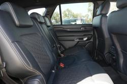 2022 Ford Everest Platinum