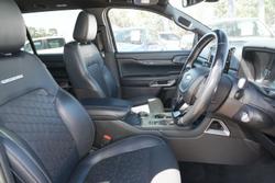 2022 Ford Everest Platinum