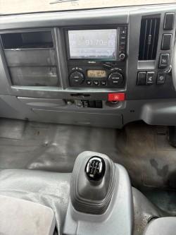 2018 Isuzu Npr 65 190 White