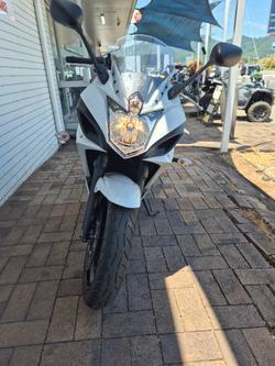 2013 Yamaha FZ6R WHITE