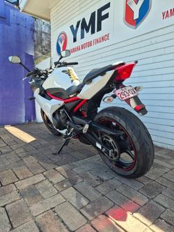 2013 Yamaha FZ6R WHITE