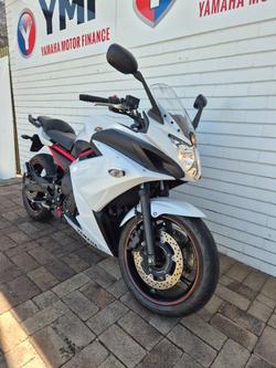 2013 Yamaha FZ6R WHITE