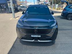 2025 Peugeot 5008 GT Premium Hybrid