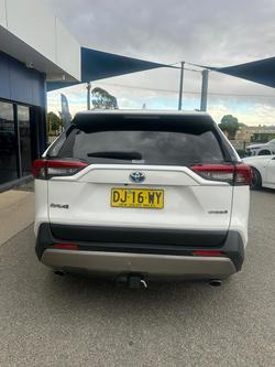 2023 Toyota RAV4 GXL