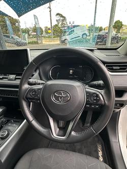 2023 Toyota RAV4 GXL