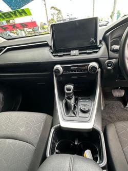 2023 Toyota RAV4 GXL