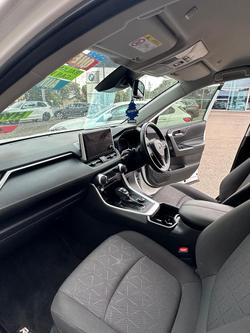 2023 Toyota RAV4 GXL