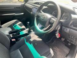 2023 Toyota Hilux SR