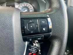 2023 Toyota Hilux SR