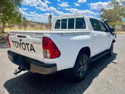 2023 Toyota Hilux SR