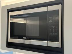 2025 New Age Caravans Manta Ray Mr16er Expedition