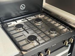 2025 New Age Caravans Manta Ray Mr16er Expedition