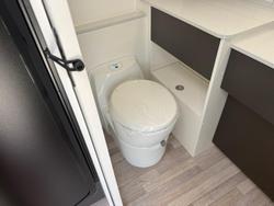 2025 New Age Caravans Manta Ray Mr16er Expedition