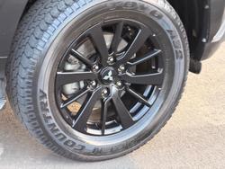 2019 Mitsubishi Pajero Sport Black Edition