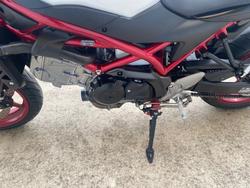 2022 Suzuki SV650 RED/WHITE