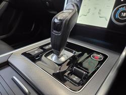 2020 Jaguar XE P300 R-Dynamic HSE