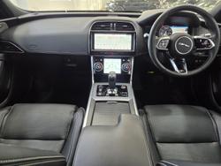 2020 Jaguar XE P300 R-Dynamic HSE