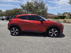 2020 Nissan JUKE ST-L F16 Fuji Sunset Red