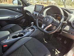 2020 Nissan JUKE ST-L F16 Fuji Sunset Red