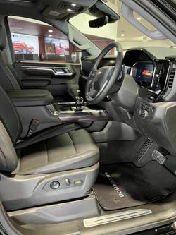 2025 Chevrolet Silverado 1500 LTZ Premium