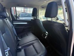 2019 Toyota Hilux SR5