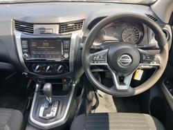 2021 Nissan Navara SL