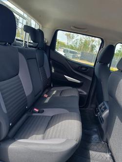 2021 Nissan Navara SL