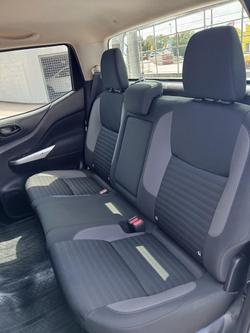 2021 Nissan Navara SL