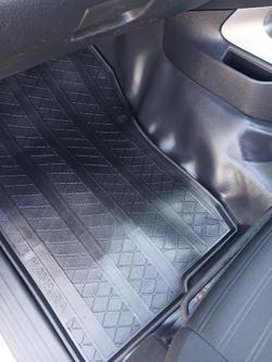 2022 Nissan Navara SL