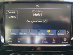 2022 Nissan Navara SL