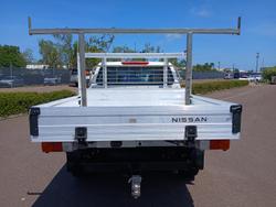 2022 Nissan Navara SL