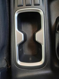 2022 Nissan Navara SL