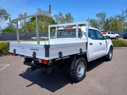2022 Nissan Navara SL