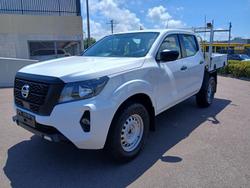 2022 Nissan Navara SL