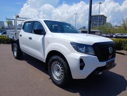 2022 Nissan Navara SL